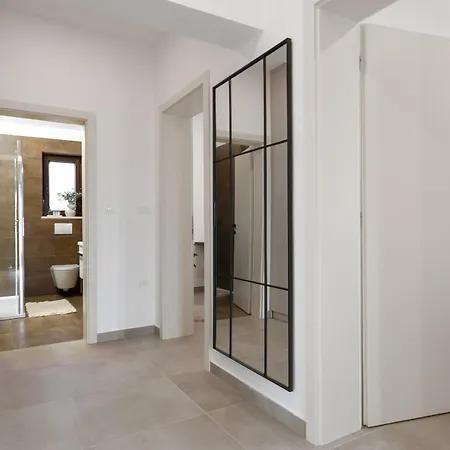 Casa Canziana For 6 People With Private Pool In Villa Pula