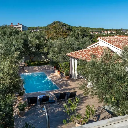 Villa Casa Canziana For 6 People With Private Pool In